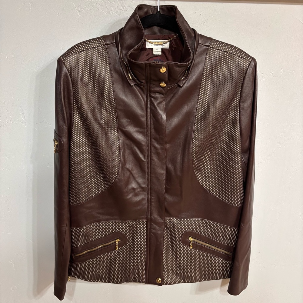 NWOT St. John Sport Choc Velvet Brown Leather Jacket w Raccoon Fur L/XL - Picture 10 of 16